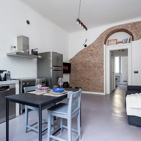 Ferienwohnung Stylish Industrial Flat Mailand Exterior foto